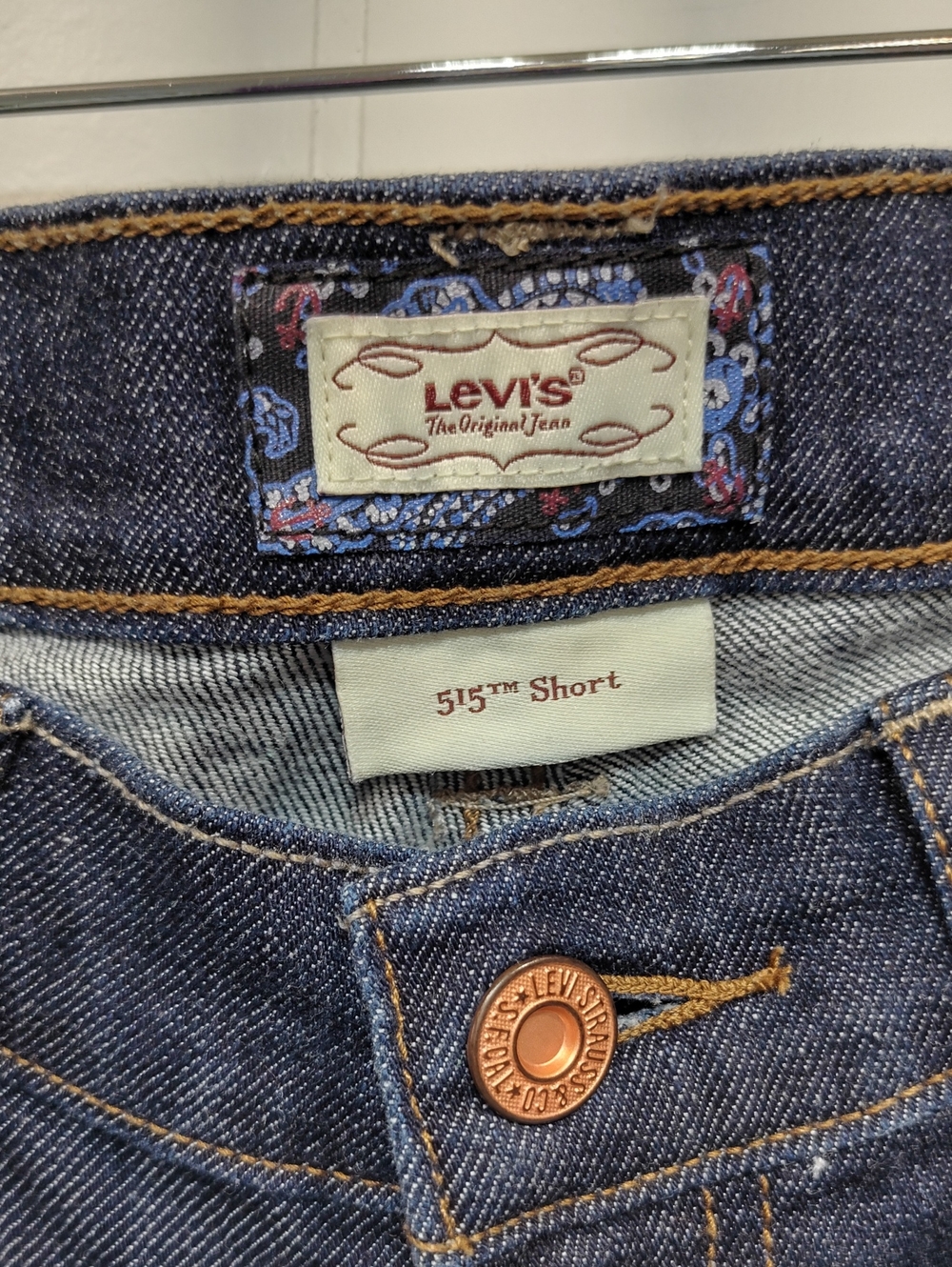 Levi's Original 515 Dark Blue Wash Shorts Spring Summer 5 inch inseam size 6 - Picture 3 of 7